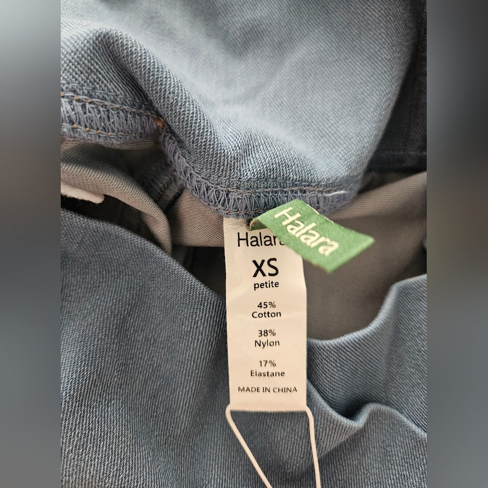 Halara Flex High Waisted Crossover Jeans XS Petite Flare Denim Pockets - Picture 7 of 7